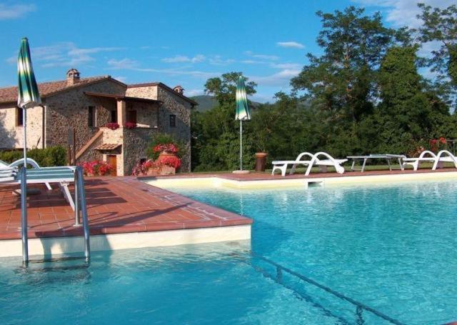 Borgo Il Villino Guest House Casole dʼElsa Екстериор снимка