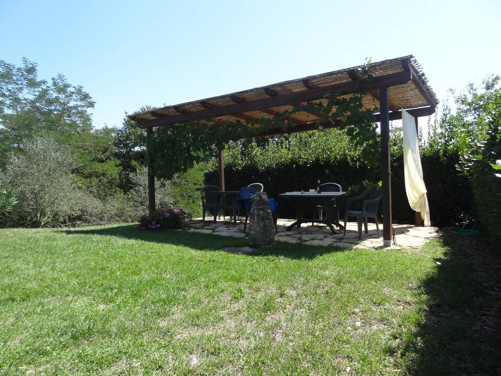 Borgo Il Villino Guest House Casole dʼElsa Стая снимка