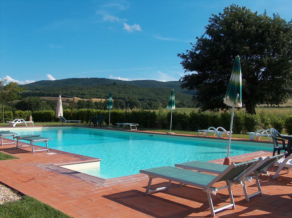 Borgo Il Villino Guest House Casole dʼElsa Стая снимка
