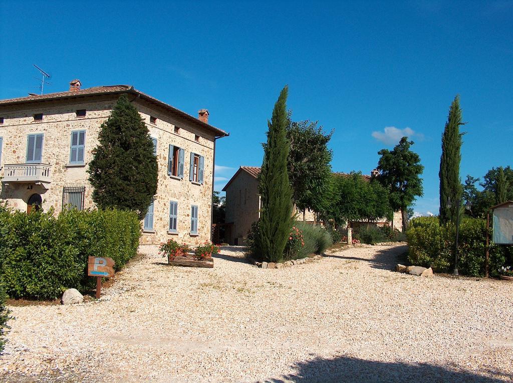 Borgo Il Villino Guest House Casole dʼElsa Екстериор снимка