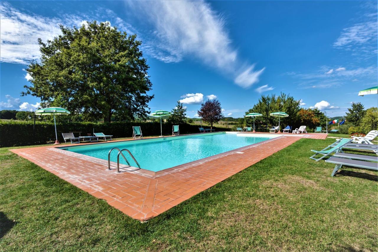 Borgo Il Villino Guest House Casole dʼElsa Екстериор снимка