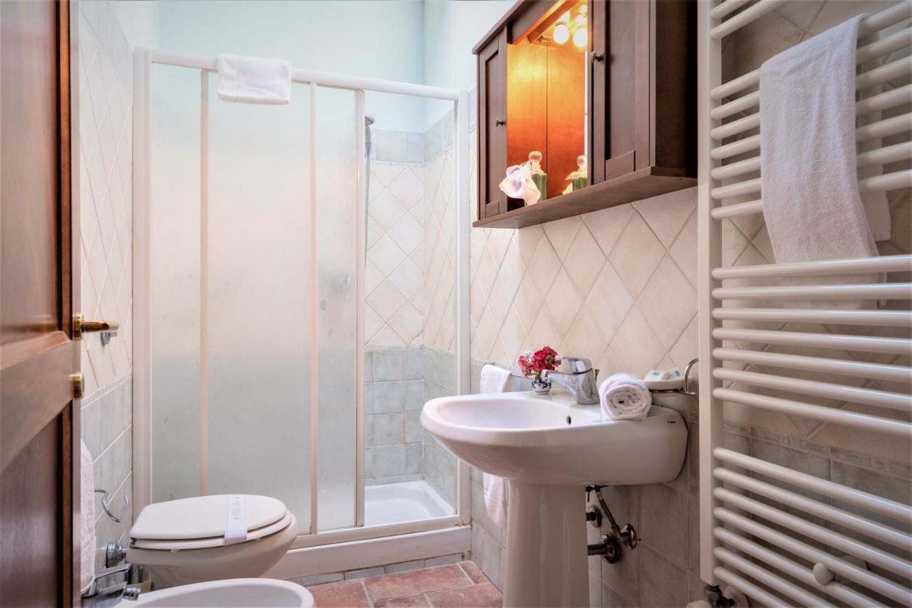 Borgo Il Villino Guest House Casole dʼElsa Екстериор снимка