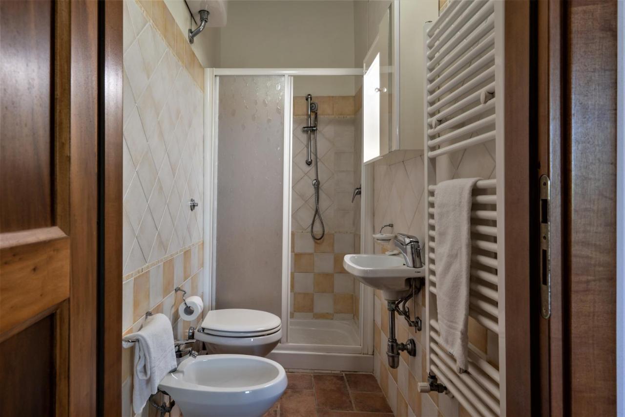 Borgo Il Villino Guest House Casole dʼElsa Екстериор снимка