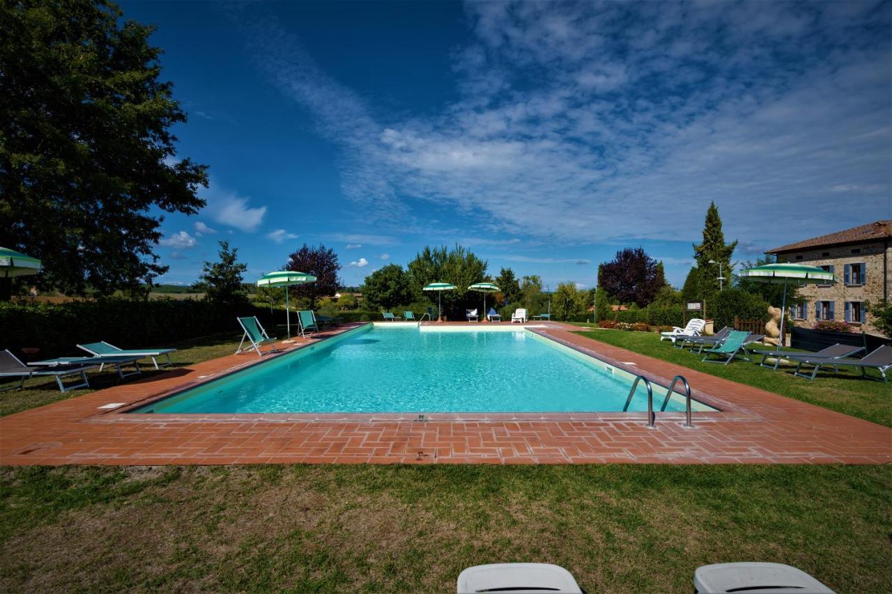 Borgo Il Villino Guest House Casole dʼElsa Екстериор снимка