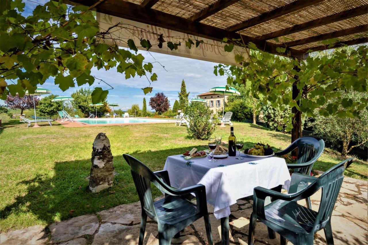 Borgo Il Villino Guest House Casole dʼElsa Екстериор снимка