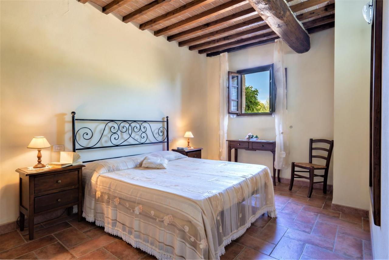 Borgo Il Villino Guest House Casole dʼElsa Екстериор снимка