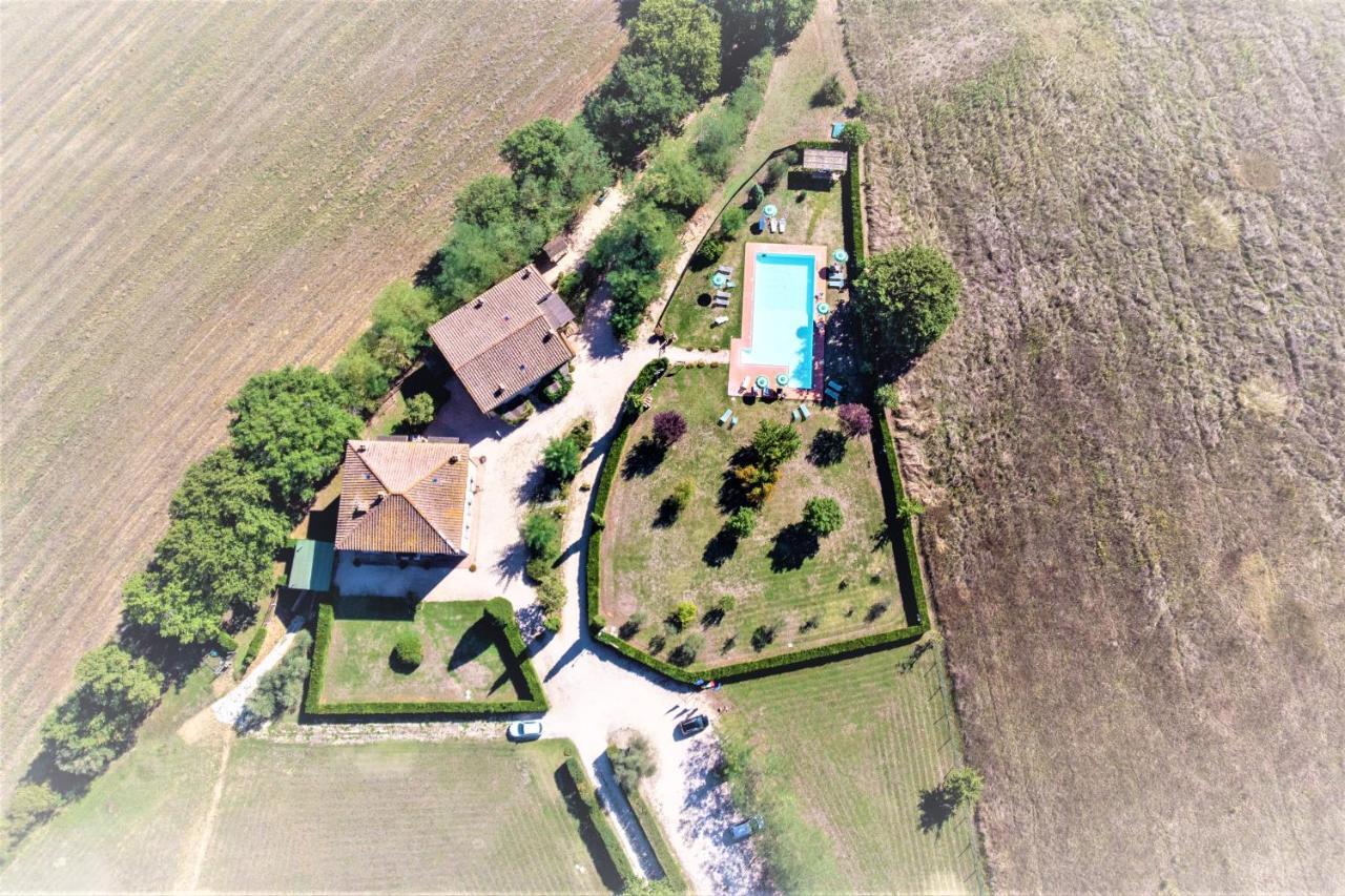 Borgo Il Villino Guest House Casole dʼElsa Екстериор снимка