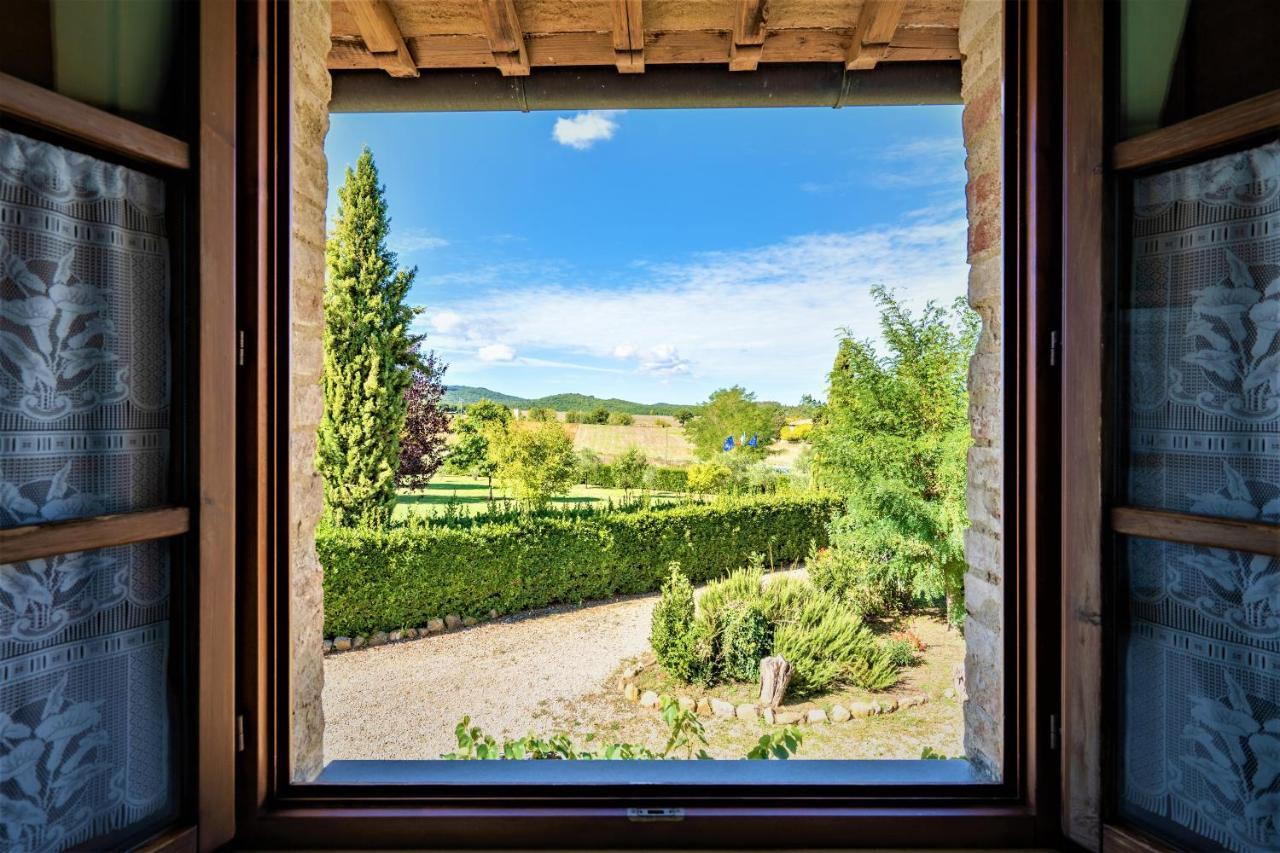 Borgo Il Villino Guest House Casole dʼElsa Екстериор снимка
