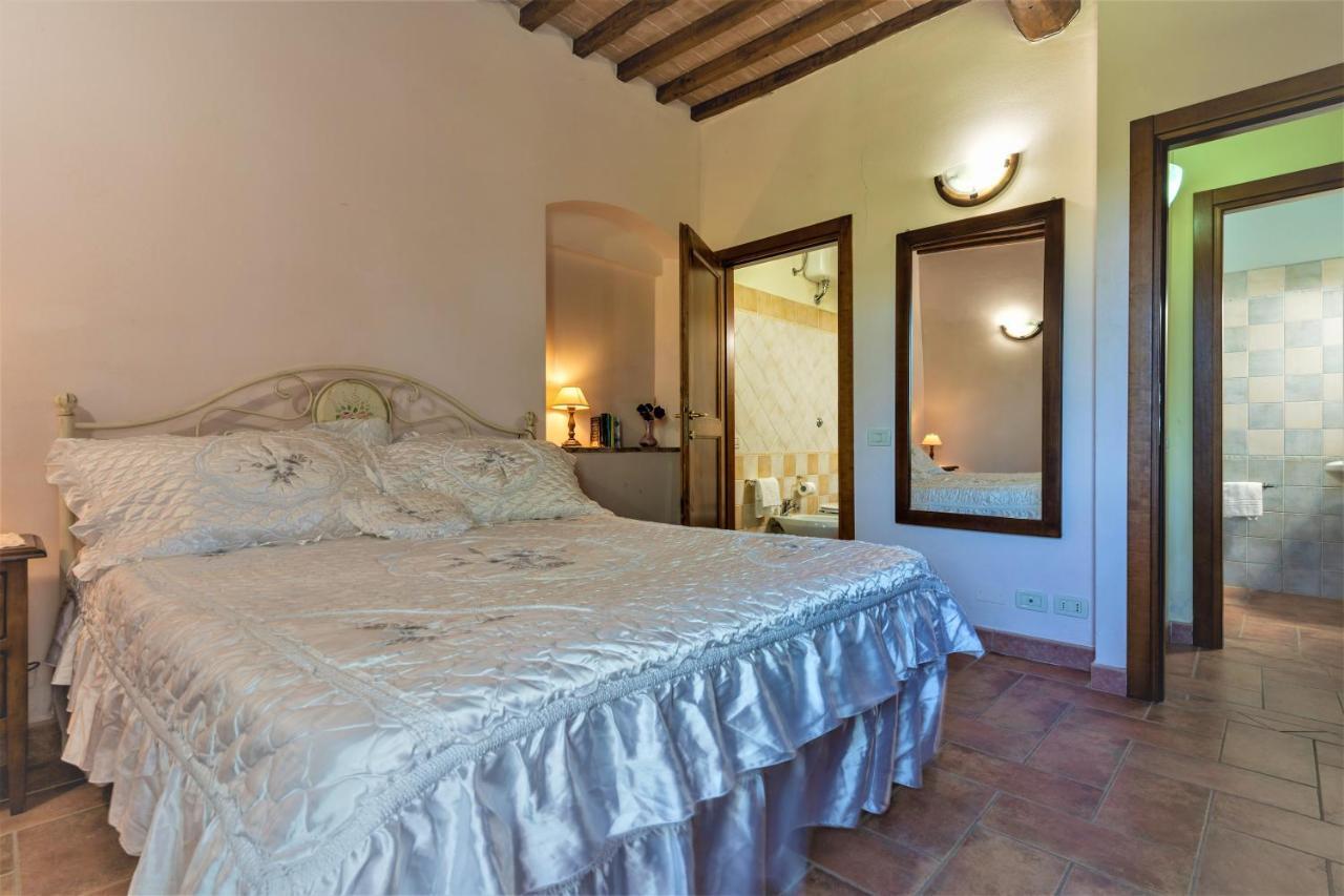 Borgo Il Villino Guest House Casole dʼElsa Екстериор снимка