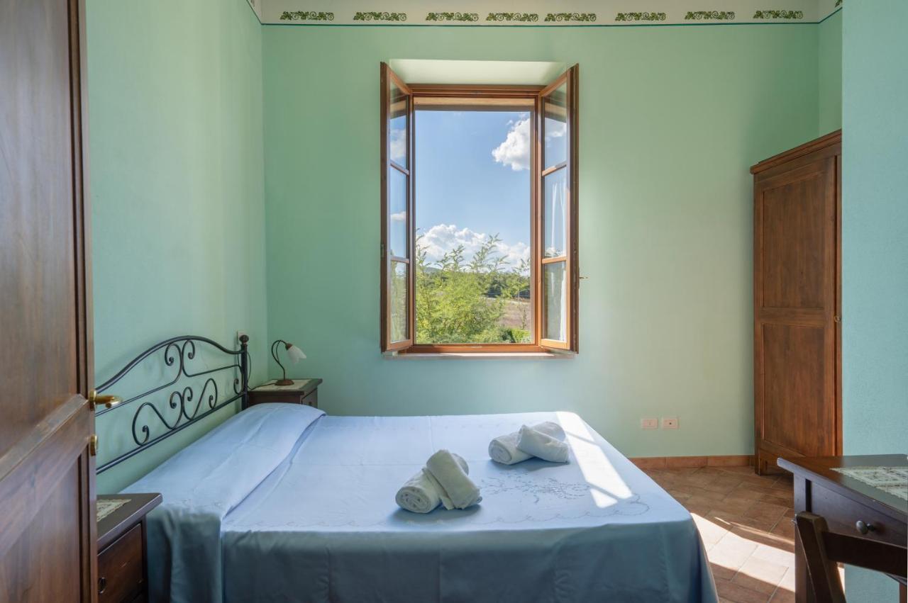 Borgo Il Villino Guest House Casole dʼElsa Екстериор снимка