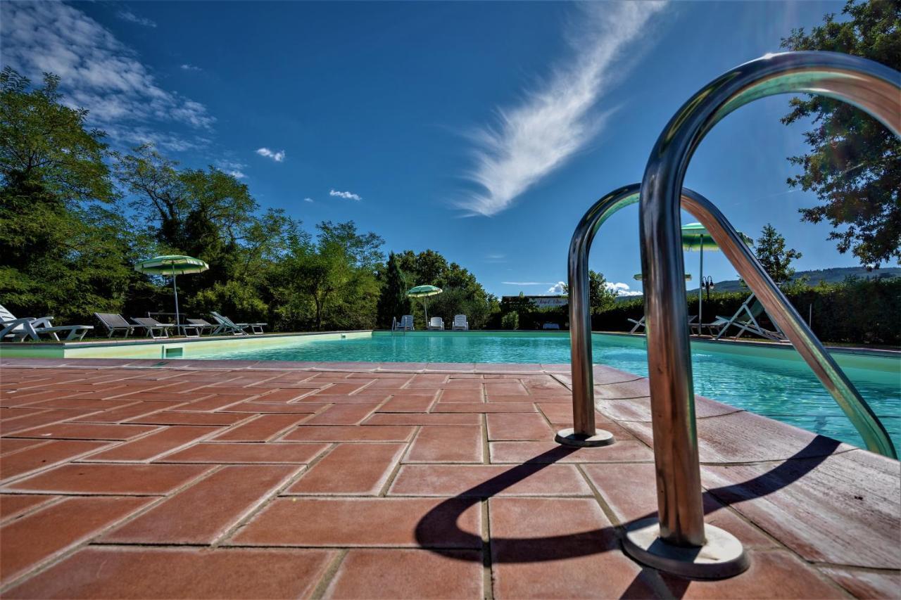Borgo Il Villino Guest House Casole dʼElsa Екстериор снимка