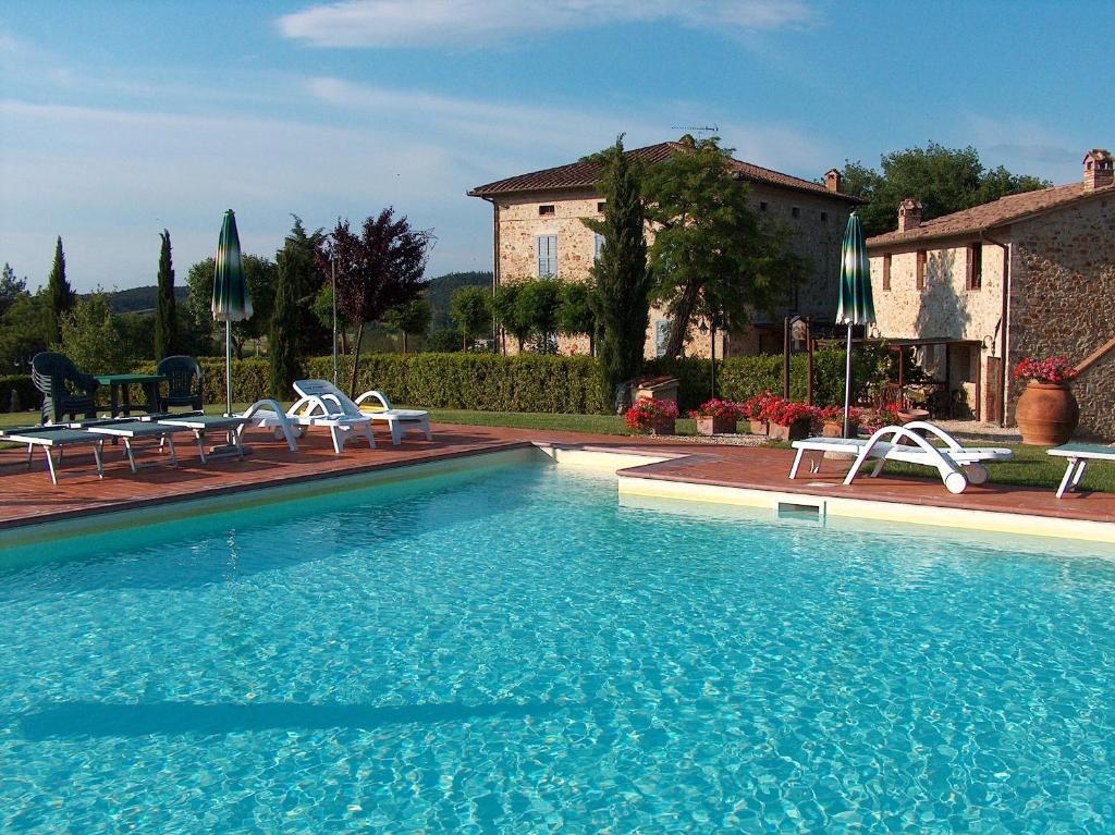 Borgo Il Villino Guest House Casole dʼElsa Екстериор снимка